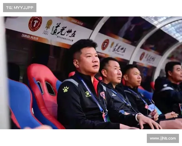 李金羽带领辽宁铁人冲超成功 回忆起辽小虎辉煌岁月温暖球迷心 李金羽带领辽宁铁人冲超成功 回忆起辽小虎辉煌岁月温暖球迷心